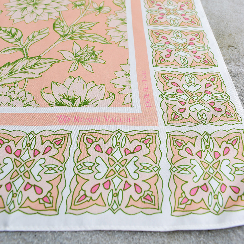 Foulard en soie Melon, Fleurs de dahlia