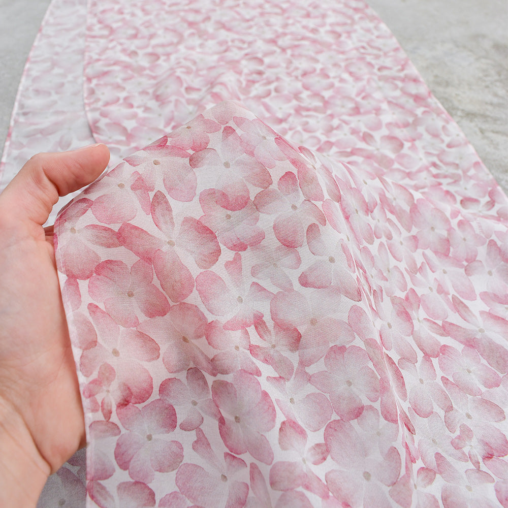 Écharpe en mousseline de soie Hortensias roses