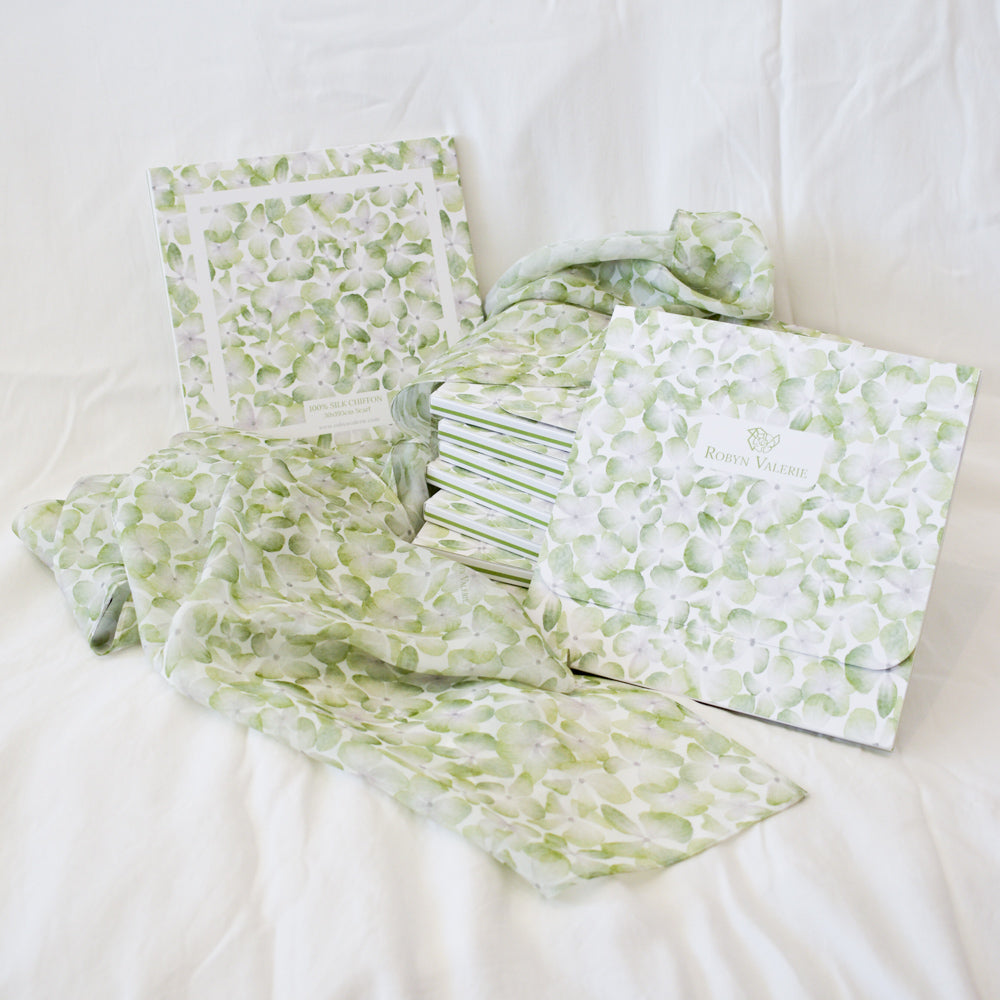 Écharpe en mousseline de soie motifs Hortensias verts
