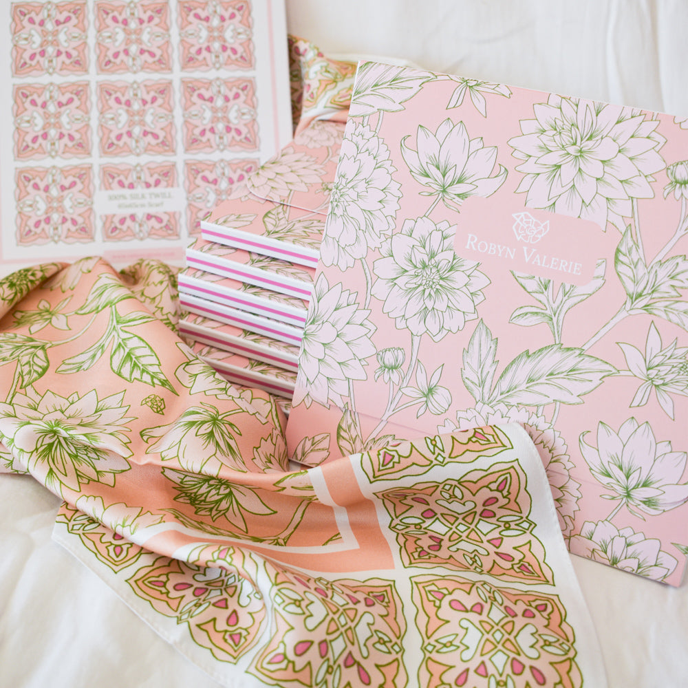 Foulard en soie Melon, Fleurs de dahlia