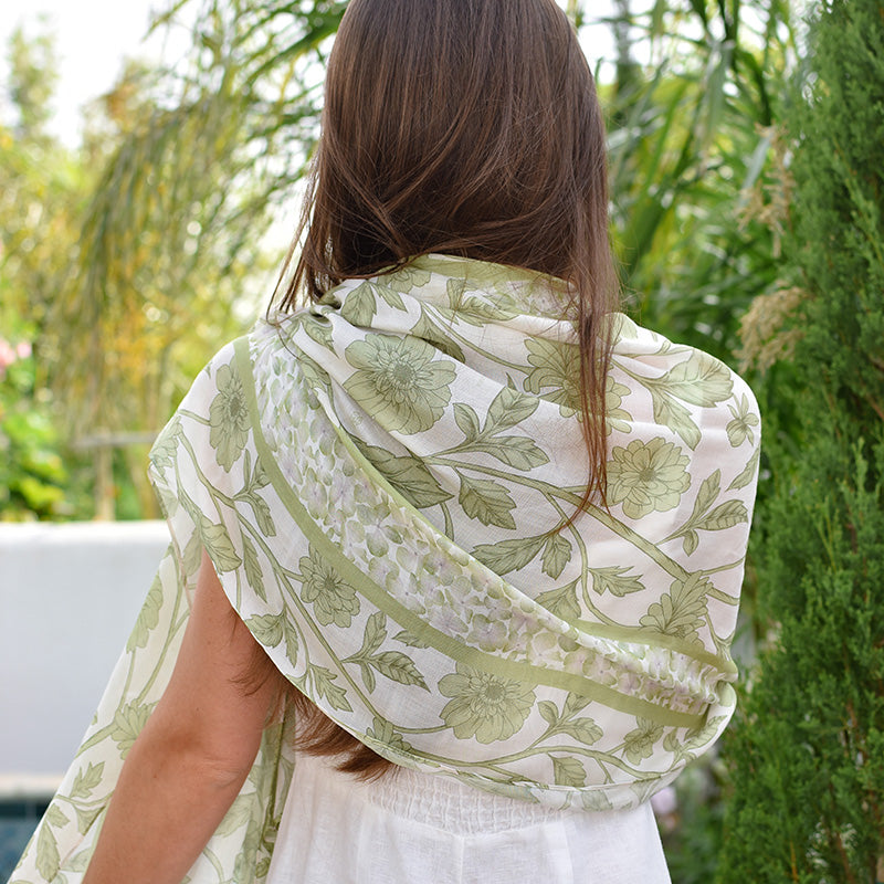 Écharpe vert floral en modal
