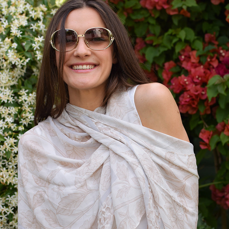 Foulard en modal fleuri beige